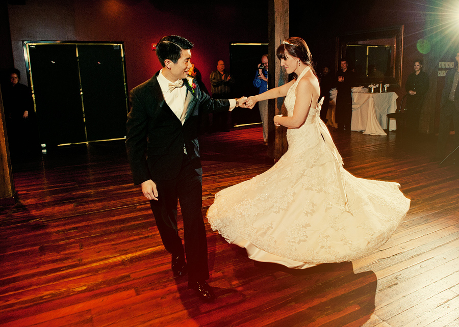 30-Moulin-Events-st-louis-first-dance Fancy first dance with the bride and groom at Moulin Events in St. Louis.